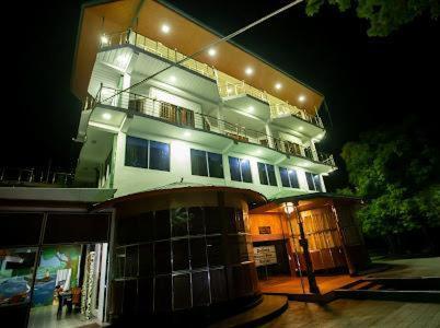 Delma Mount View Hotel Канди Экстерьер фото
